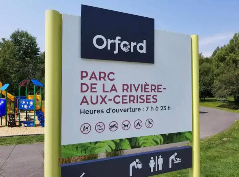 Condo Hotel Au Pied Du Mont Orford Exterior photo